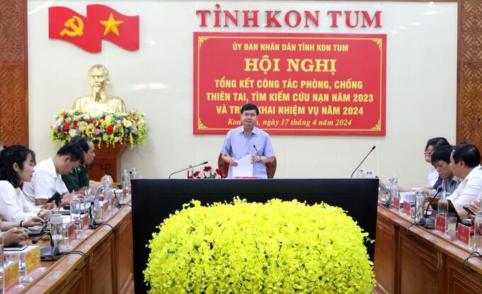 Phó Chủ tịch UBND tỉnh Kon Tum phát biểu tại hội nghị