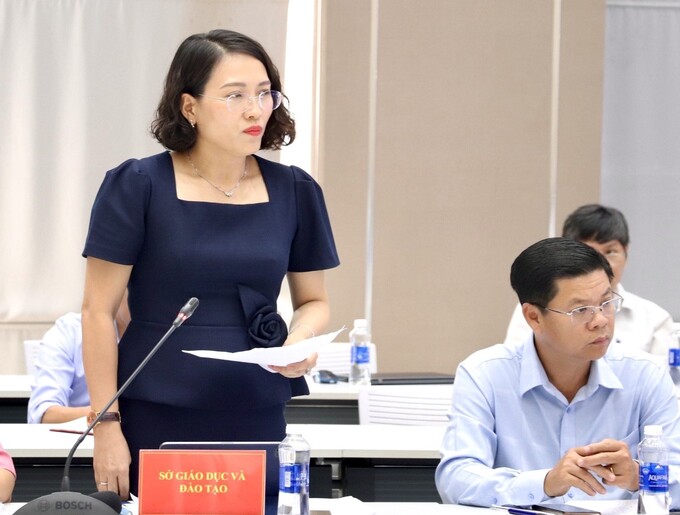 Bà Trương Hải Thanh - Phó Giám đốc Sở Giáo dục và Đào tạo phát biểu tại buổi họp báo