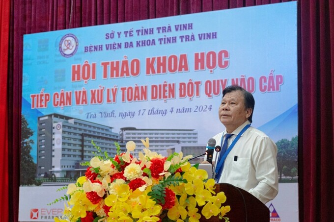 TS.BS. Trần Kiến Vũ – Giám đốc Bệnh viện phát biểu khai mạc hội thảo
