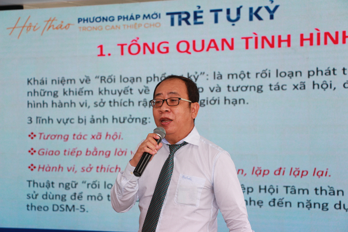 TS.BS Đinh Thạc - Trưởng khoa Tâm lý, Bệnh viện Nhi đồng 1 (TP.HCM) chia sẻ tại hội thảo