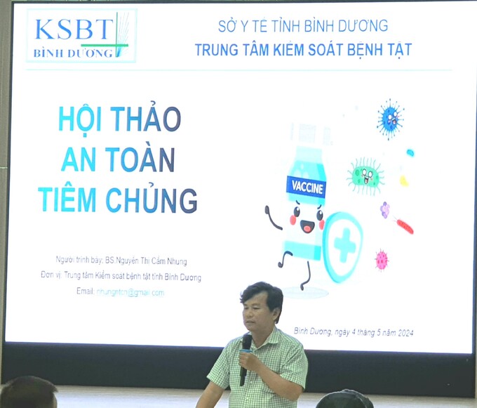TS Bùi Minh Hiền – Trưởng phòng Nghiệp vụ y Sở Y tế Bình Dương phát biểu tại hội nghị