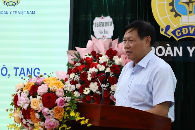 Thứ trưởng Bộ Y tế Đỗ Xuân Tuyên phát biểu tại buổi lễ