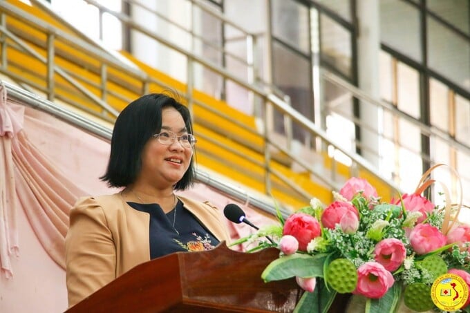 Bà Huỳnh Thị Hoài Thu - Tỉnh ủy viên, Giám đốc Sở Văn hóa, Thể thao và Du lịch tỉnh Đồng Tháp, Trưởng Ban Tổ chức giải phát biểu tại lễ khai mạc
