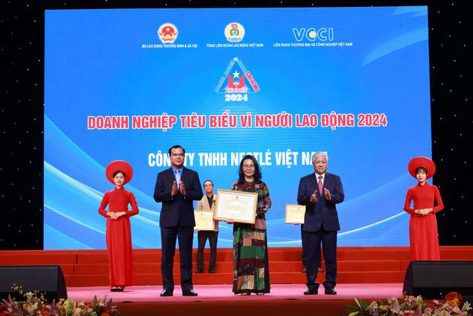 Nestlé Việt Nam được vinh danh “Doanh nghiệp tiêu biểu vì Người lao động” lần thứ 5 liên tiếp