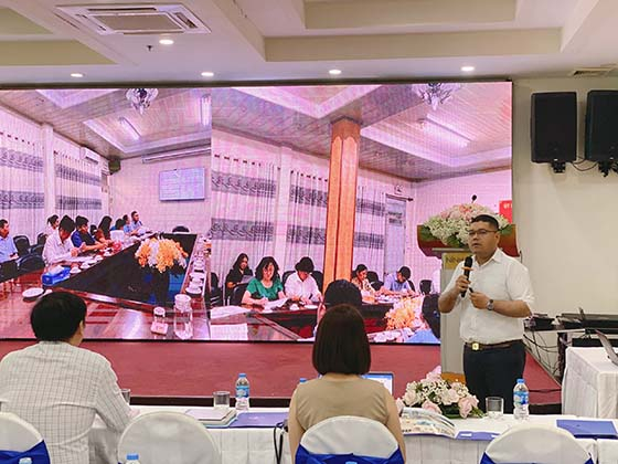 Ông Huỳnh Nguyễn Phương Quang - Phòng Nghiệp vụ y, Sở Y tế báo cáo kết quả khảo sát dịch vụ kính thuốc, kính mát trên địa bàn TP. Cần Thơ