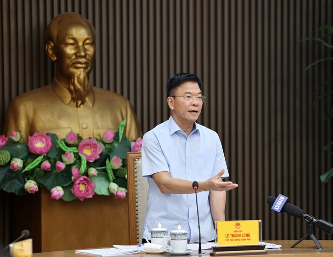 Phó Thủ tướng nhấn mạnh, chúng ta đã đi đúng hướng và các giải pháp đối với vấn đề này đã và đang phát huy tác dụng (Ảnh: VGP/Đức Tuân)