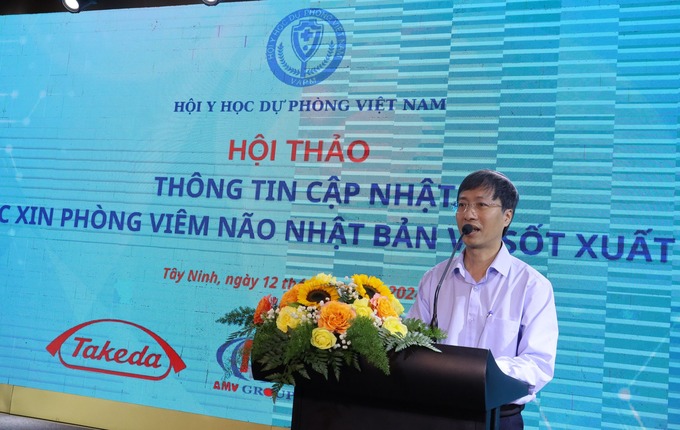 GS.TS Phan Trọng Lân – Chủ tịch Hội Y học Dự phòng Việt Nam phát biểu tại hội thảo