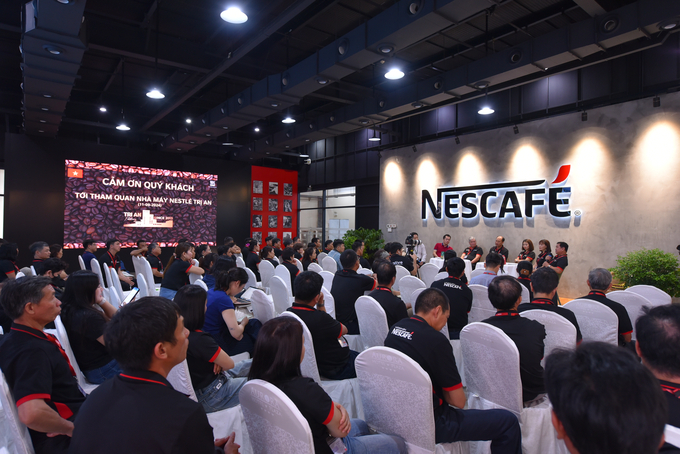 Phiên hỏi đáp và giao lưu với các trưởng nhóm nông dân NESCAFE PLAN