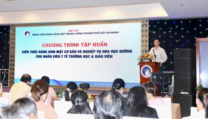 Quang cảnh lớp tập huấn