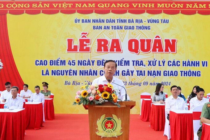 Ông Nguyễn Văn Thọ - Chủ tịch UBND tỉnh Bà Rịa - Vũng Tàu, Trưởng Ban Chỉ đạo ATGT tỉnh phát biểu chỉ đạo tại buổi lễ 