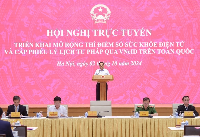 Thủ tướng Phạm Minh Chính đánh giá hội nghị đánh dấu một bước quan trọng trong quá trình chuyển đổi số quốc gia, triển khai các dịch vụ thiết yếu cho người dân