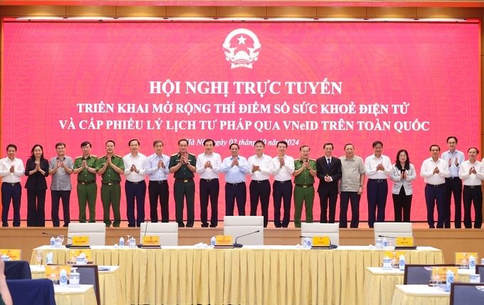 Hội nghị trực tuyến triển khai mở rộng thí điểm sổ sức khỏe điện tử và cấp phiếu lý lịch tư pháp qua VneID trên toàn quốc