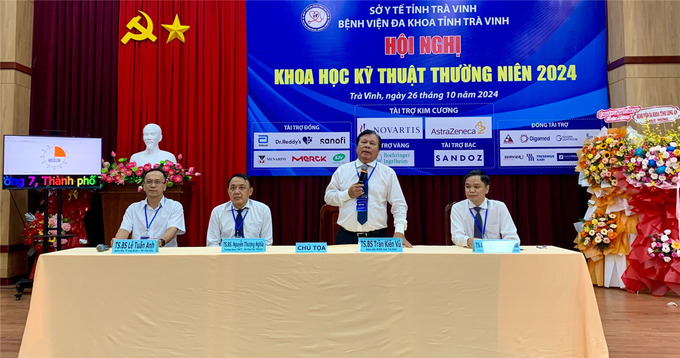 Chủ toạ đoàn tổng kết hội nghị