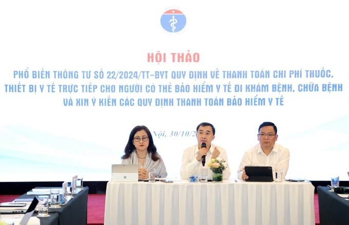 Đoàn chủ tọa hội nghị