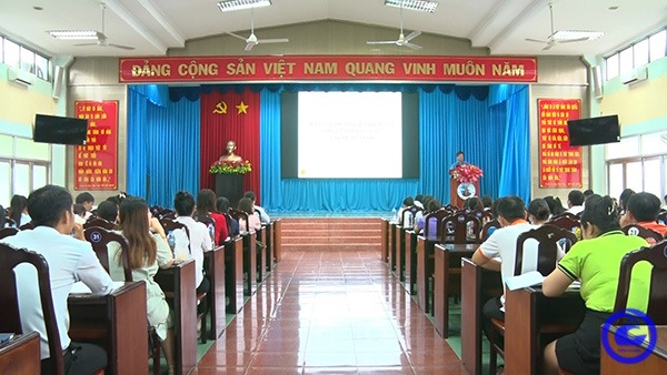 Quang cảnh hội nghị