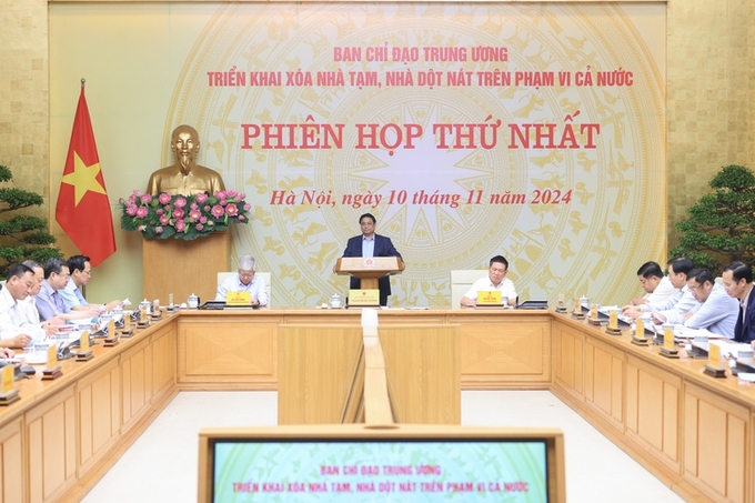 Thủ tướng Phạm Minh Chính, Trưởng Ban Chỉ đạo Trung ương triển khai xoá nhà tạm, nhà dột nát trên phạm vi cả nước chủ trì phiên họp thứ nhất của Ban Chỉ đạo 