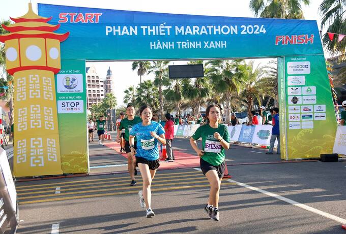 Giải chạy Phan Thiết Marathon 2024 - Hành trình xanh có sự tham dự của hơn 3.000 vận động viên