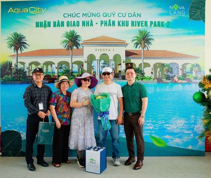 Cư dân phân khu River Park 2 phấn khởi nhận bàn giao nhà, sẵn sàng an cư