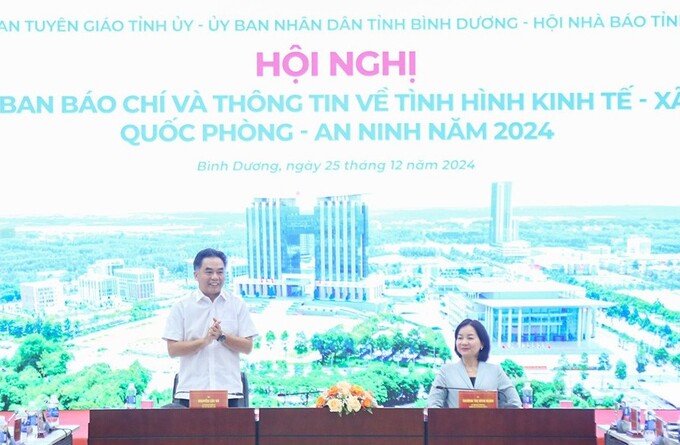 Phó Chủ tịch UBND tỉnh Bình Dương Nguyễn Lộc Hà phát biểu tại họp báo