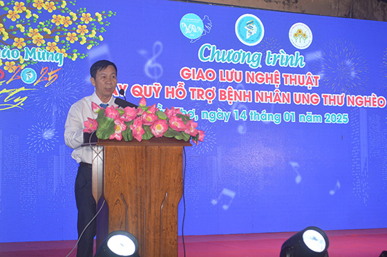 Ông Tống Văn Nhịn - Phó Chủ tịch Thường trực Ủy ban Mặt trận Tổ quốc Việt Nam TP. Cần Thơ phát biểu tại chương trình