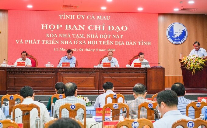 Đại biểu dự cuộc họp