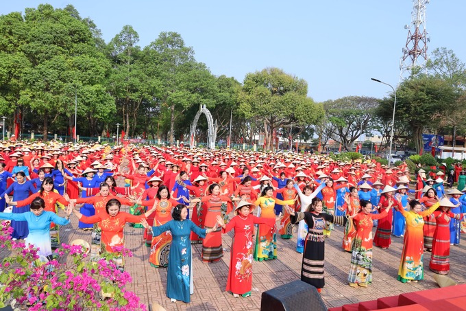 Sự kiện thu hút hơn 800 hội viên, phụ nữ TP. Buôn Ma Thuột tham gia đồng diễn hưởng ứng