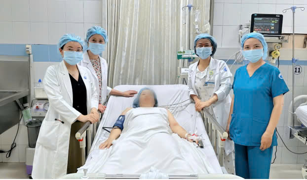 Người bệnh được theo dõi và điều trị tại Buồng hồi sức