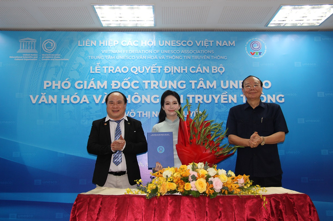 Tan-pho-giam-doc-trung-tam-unesco-van-hoa-va-thong-tin-truyen-thong-1