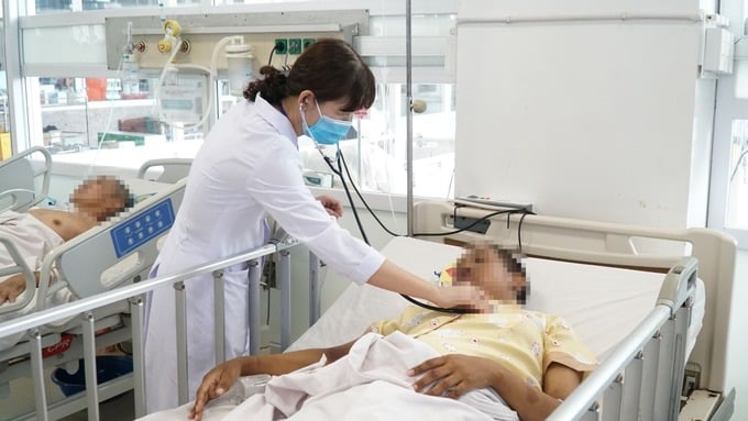 Tiền sản giật có các biến chứng nguy hiểm, phụ nữ mang thai nên khám thai định kỳ tại các cơ sở y tế và tuân thủ theo hướng dẫn của bác sĩ (ảnh: Quang Nhật)