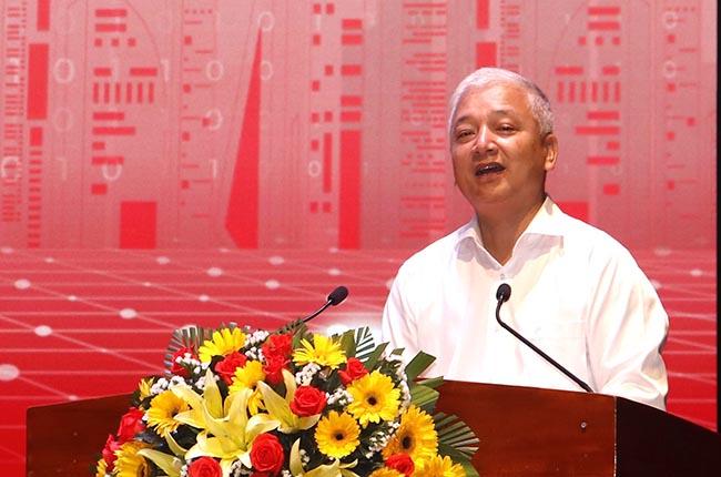 Ông Lê Quang Hùng - Giám đốc Sở Y tế Bình Định phát biểu tại hội thảo (Ảnh: M.H)