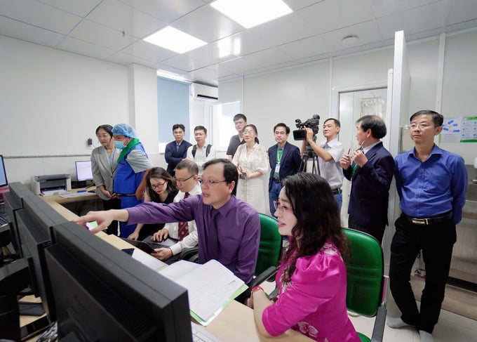 Lãnh đạo 2 bệnh viện thăm quan khoa Tim mạch can thiệp Đa khoa Medic Bình Dương