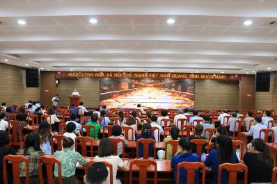Quang cảnh hội nghị