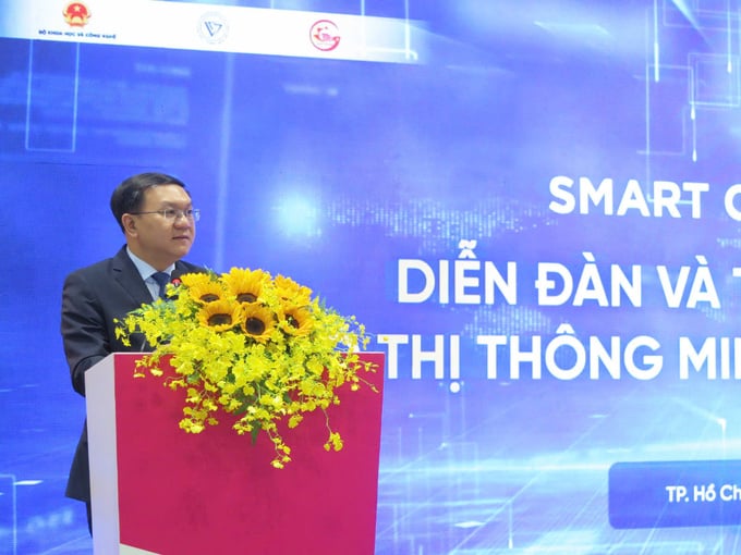 Ông Lâm Đình Thắng - Giám đốc Sở Khoa học Công nghệ TP. HCM phát biểu tại lễ khai mạc