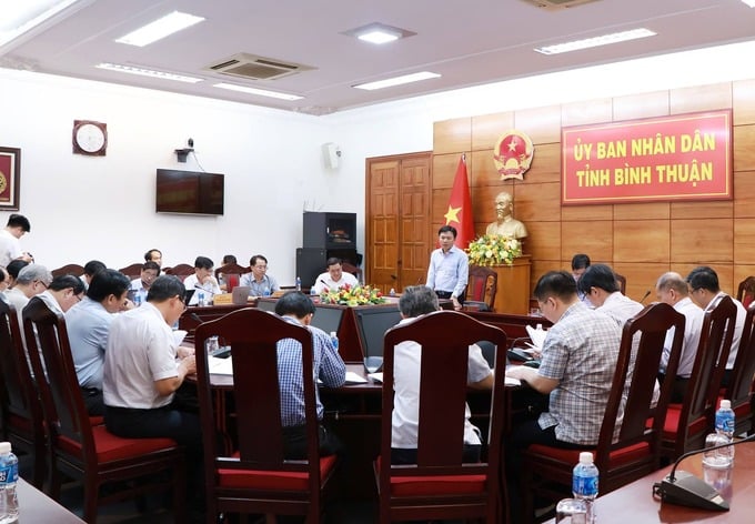 Quang cảnh buổi làm việc