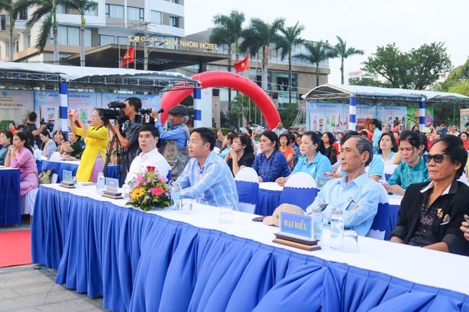 Các đại biểu dự chương trình