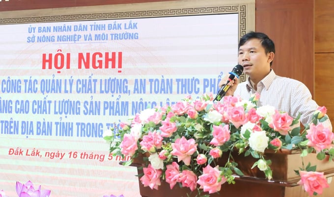 Ông Nguyễn Hắc Hiển - Chi Cục trưởng Chi Cục trồng trọt và Bảo vệ thực vật tỉnh Đắk Lắk phát biểu tại hội nghị