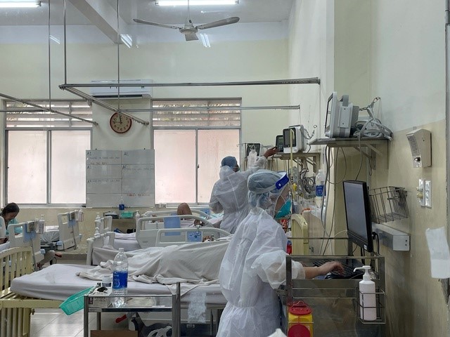 Sở Y tế TP. HCM nhận định, biến chủng Omicron XEC không phải là biến chủng mới và đã được WHO xếp vào nhóm nguy cơ thấp
