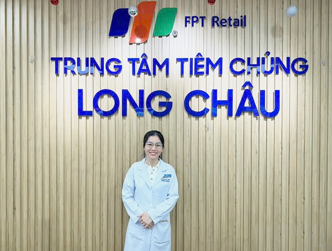 Nữ bác sĩ tại trung tâm tiêm chủng đã cấp cứu thần tốc, giúp người phụ nữ vượt qua cửa tử