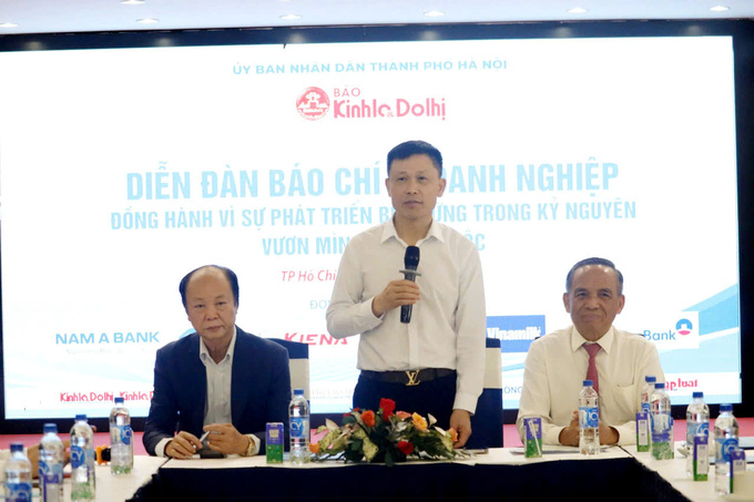 Đoàn đại biểu chủ trì, điều hành Diễn đàn
