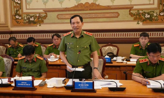 Trung tướng Lê Văn Tuyến - Thứ trưởng Bộ Công an phát biểu kết luận hội nghị
