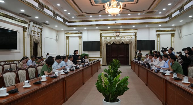 Toàn cảnh buổi làm việc