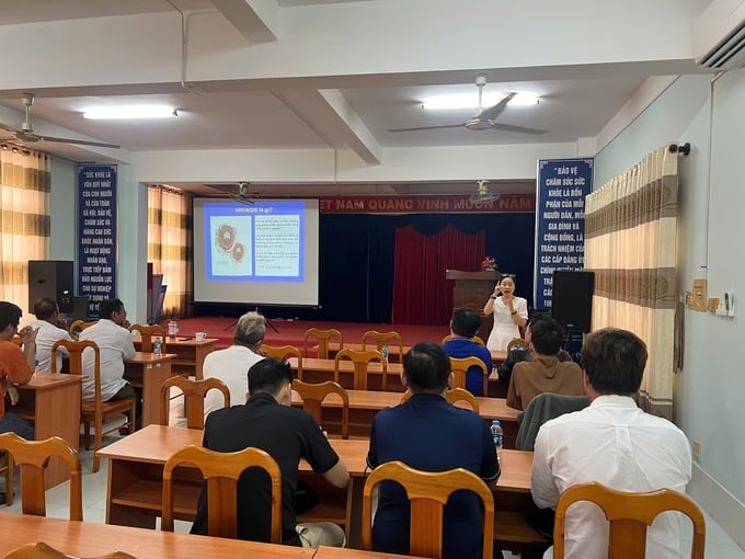 Quang cảnh lớp tập huấn