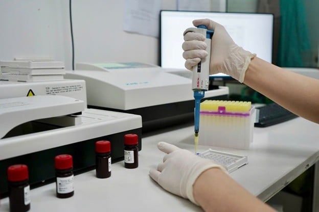 Theo thống kê từ Khoa Huyết học - Vi sinh của bệnh viện, mẫu xét nghiệm sán dây chó (Echinococcus granulosus), tỷ lệ dương tính chiếm gần 35%. Với giun đũa chó mèo (Toxocara spp), gần 45% mẫu cho kết quả dương tính.