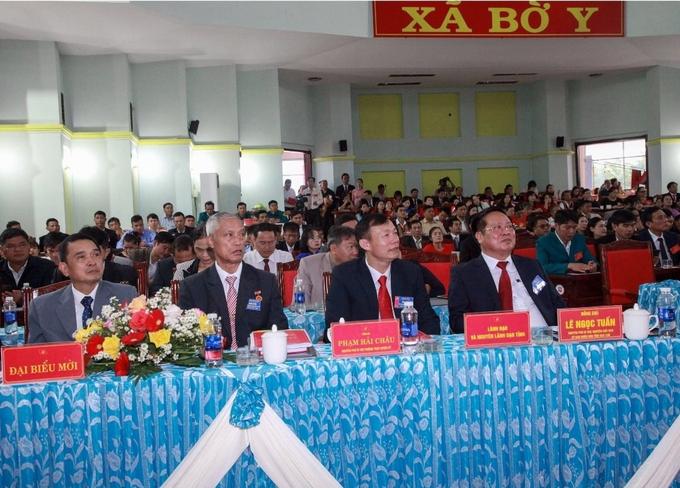 Các lãnh đạo, Nguyên lãnh đạo tỉnh Kon Tum (cũ) tham dự Đại hội