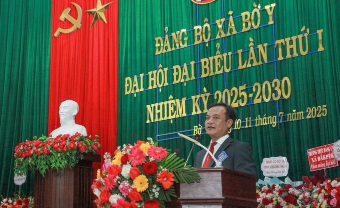 Ông U Huấn, Ủy viên dự khuyết Trung ương Đảng, Phó Bí thư Thường trực Tỉnh ủy, Trưởng Đoàn ĐBQH tỉnh Quảng Ngãi phát biểu chỉ đạo tại Đại hội