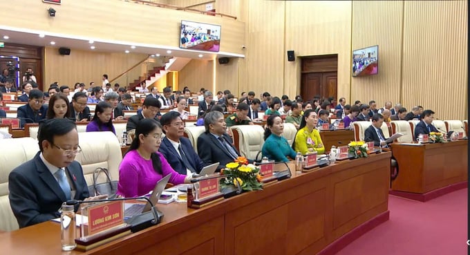 Các đại biểu tham dự kỳ họp