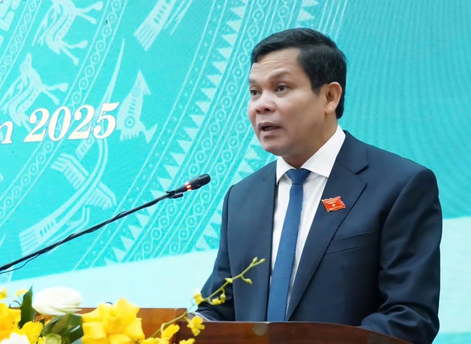 Phó Bí thư Tỉnh ủy, Chủ tịch HĐND tỉnh Nguyễn Đức Tuy phát biểu khai mạc kỳ họp