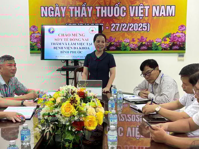 Giám đốc Sở Y tế Đồng Nai, bà Đỗ Thị Nguyên phát biểu chỉ đạo tại buổi làm việc