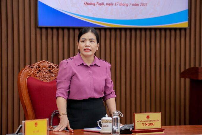 Ủy viên Ban Thường vụ Tỉnh ủy, Phó Chủ tịch Thường trực UBND tỉnh Y Ngọc phát biểu chỉ đạo