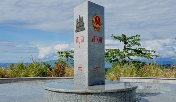Cột mốc biên giới 3 nước Đông Dương